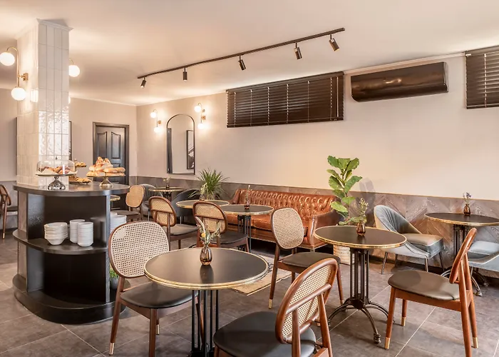 The New Port Hotel Tlv